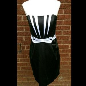 Jessica McClintock Gunne Sax Size 5 Jr. Dress